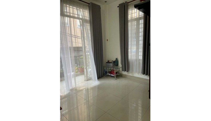 Ngộp Lý Thường Kiệt - Giáp Quận 10 - 65m2 - 2 tầng - HXH sát Mặt Tiền